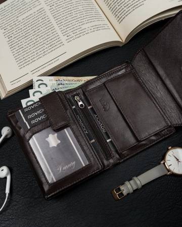 Skórzany portfel damski z klapką RFID Cavaldi